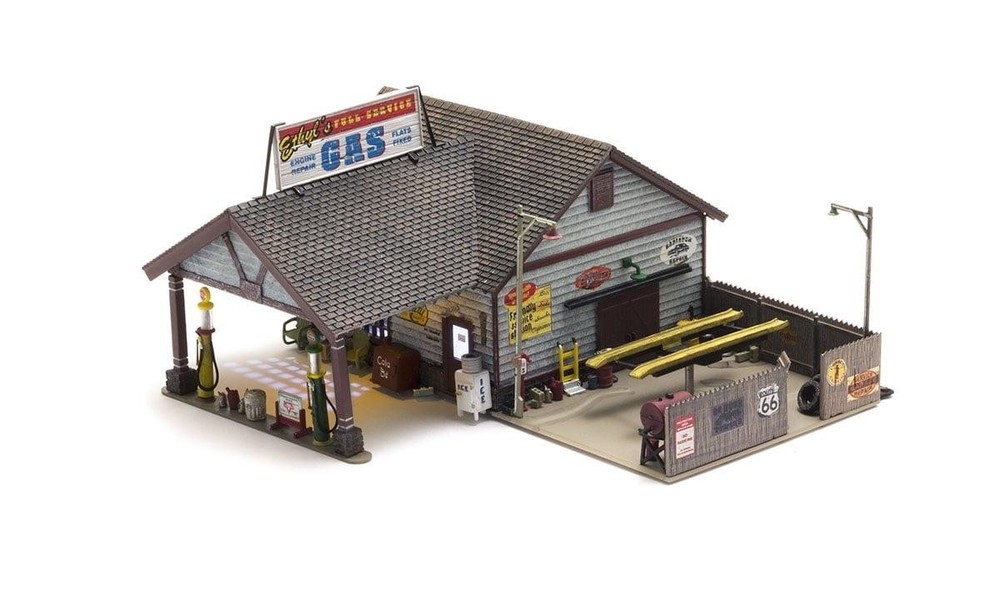 Woodland Scenics BR5849 O Scale Ethyl's Gas & Service Built & Ready LED Lighted