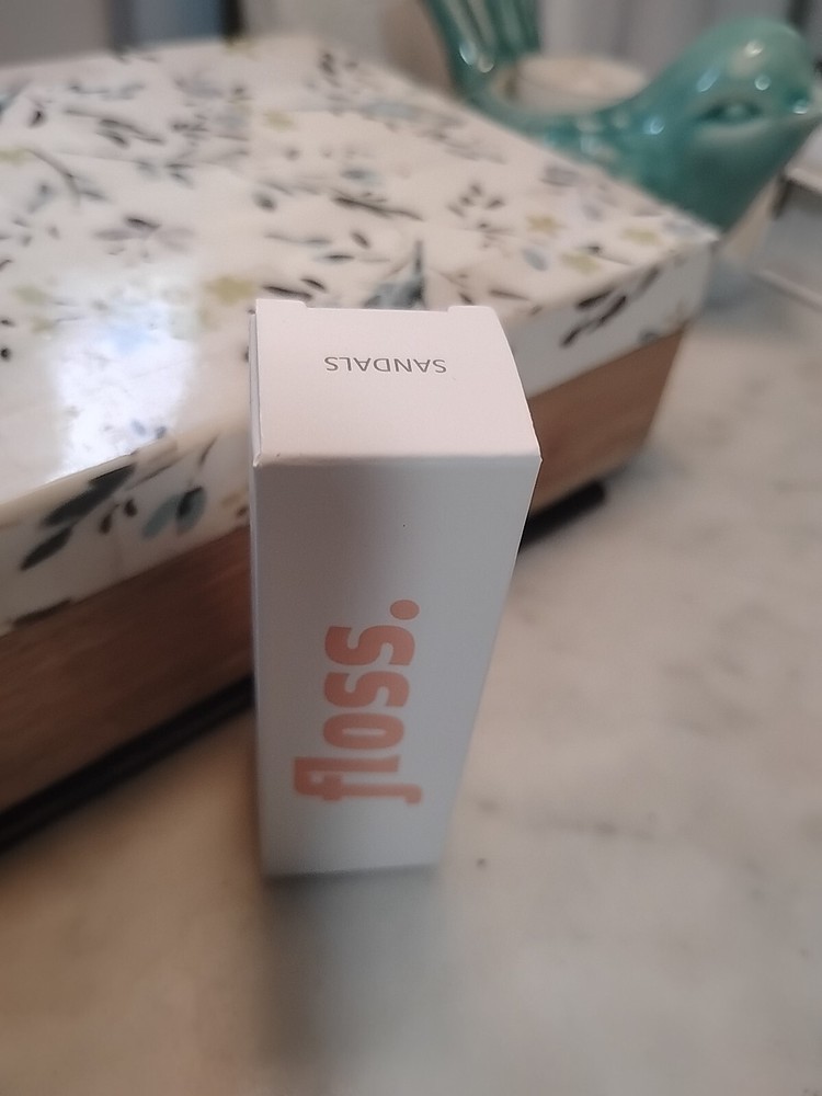 New Floss Beauty The Concierge Cheek and Lip Tint In SANDALS Makeup Blush Stain