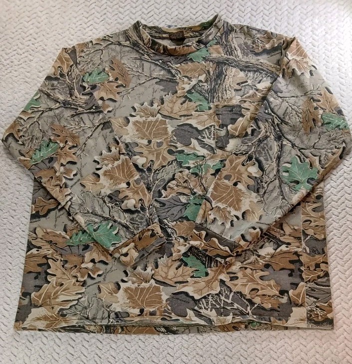 Advantage Size Large Camo Leaf Pattern Long Sleeve T-Shirt Hunting Y2K Vintage