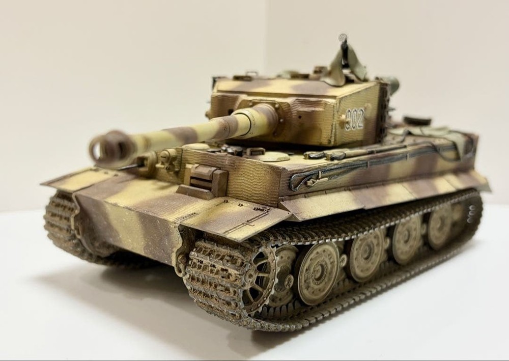 Built & Painted Tamiya 1/35 Tiger I Late Model German Army Tank
