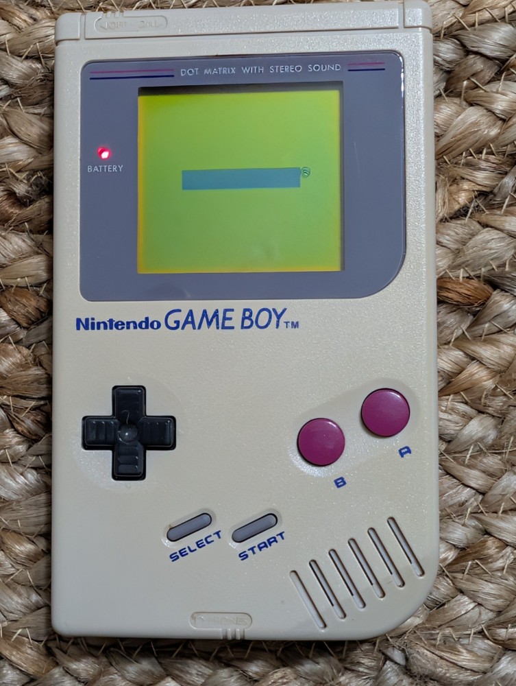 Nintendo DMG-01 1989 Gameboy Made In Japan WORKING Listing Parts/Repair NO GAMES