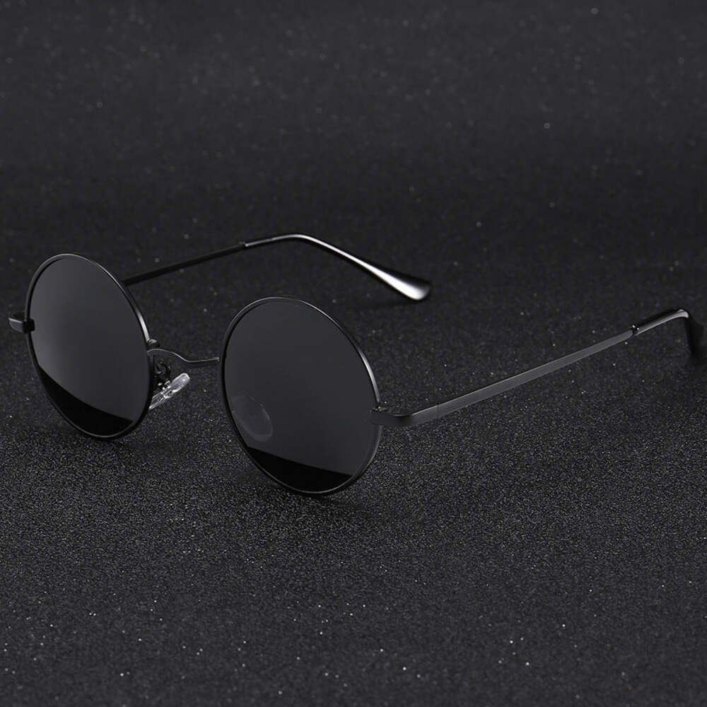 Classic Polarized Sunglasses for Men and Women, Retro Round Metal Frame, UV400 P