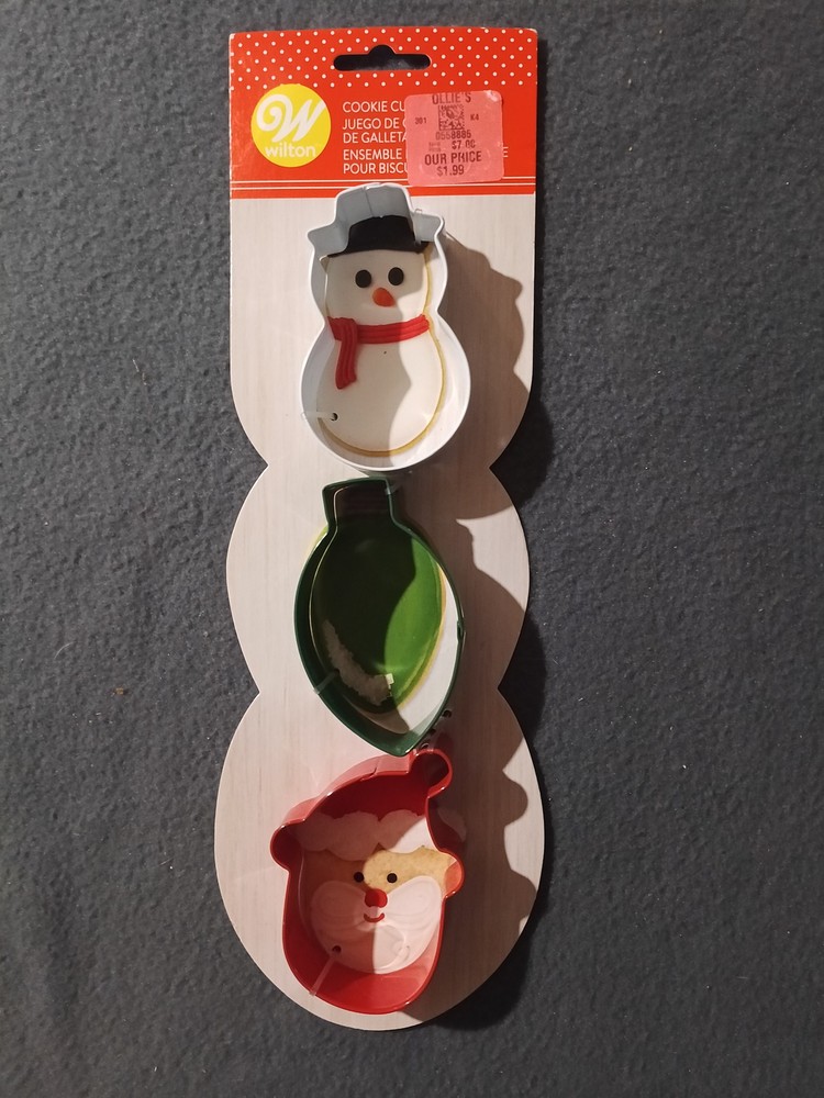 Wilton Christmas Holiday Cookie Cutter Set Snowman Santa Ornament 3-Piece Baking