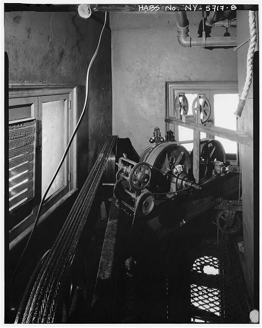 Photo:New York NY Music Hall Elevator Shaft Room 1910s Machinery