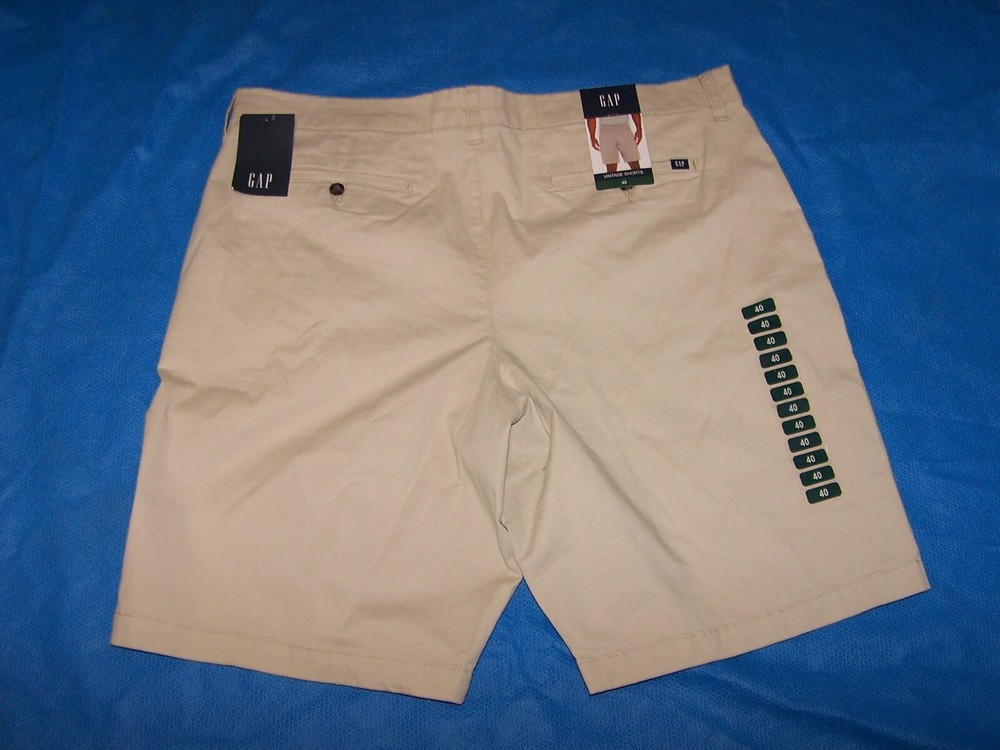 Size 40 Mens Vintage Shorts Gap Shorts (Oatmeal)