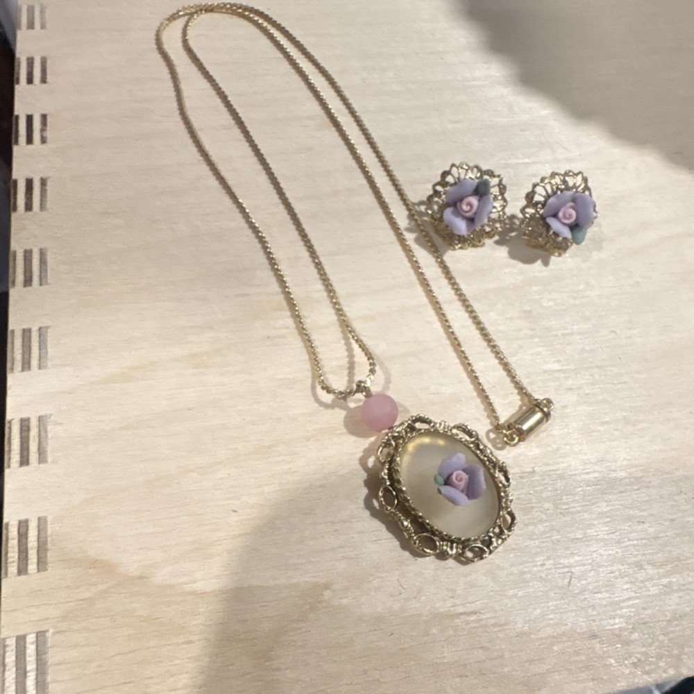 Vintage Floral Glass Jewelry Set Necklace & Earrings Pink Purple Oval Stones