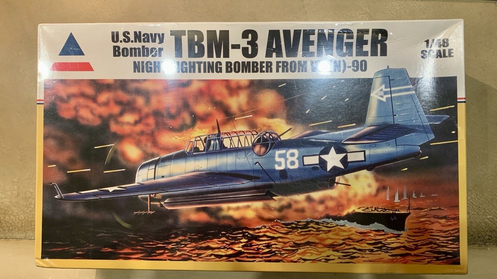 Accurate Miniatures 1/48 US Navy Bomber TBM-3 Avenger Kit # 480121-image