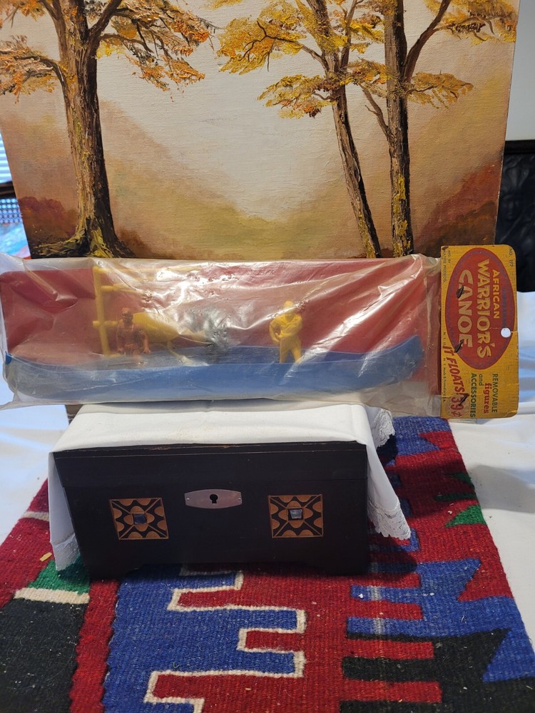 New Sealed Vintage African Warrior's Canoe Removable Figures And Accessories