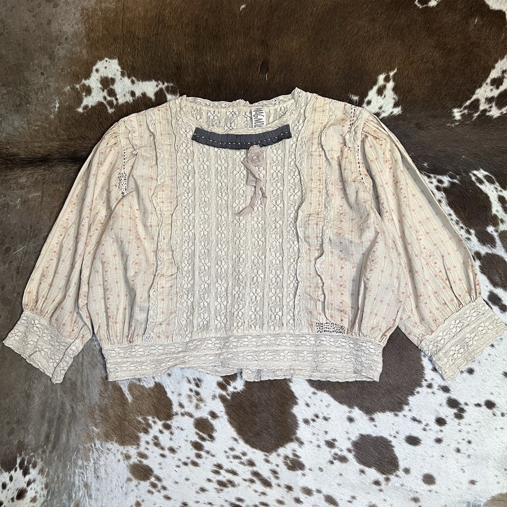 Magnolia Pearl Rosebud Floral Danika Blouse OS