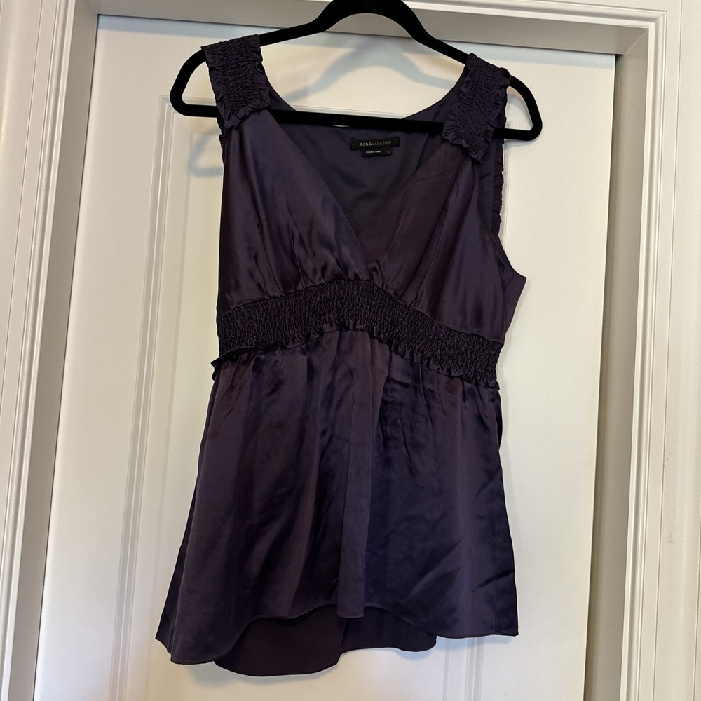 BCBG Max Azria Women’s Sleeveless Blouse Large Purple