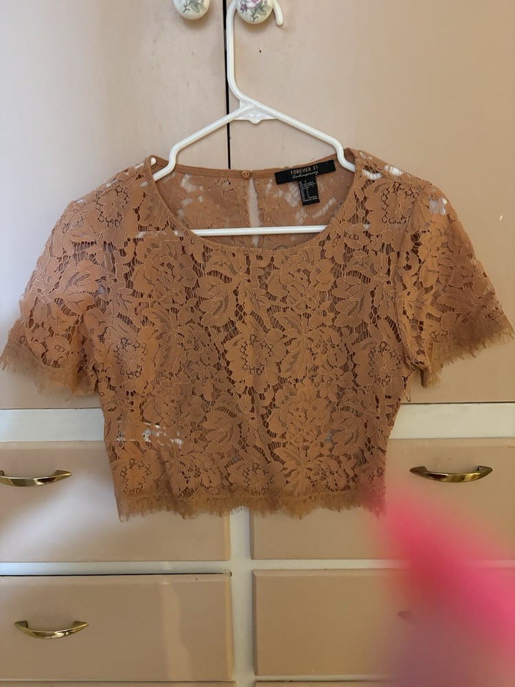FOREVER 21 Women's Brown Floral Lace Cropped Blouse Short Sleeve Sheer S