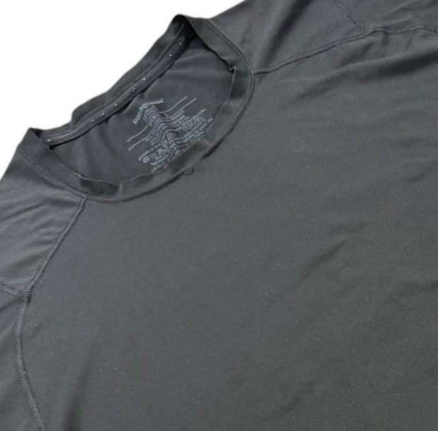 Patagonia Capilene 1 Silkweight Stretch T-Shirt Mens L Black Base Short Sleeve