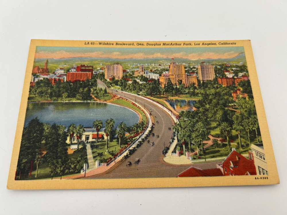 Wilshire Boulevard Gen Douglas Macarthur Park Los Angeles California Postcard