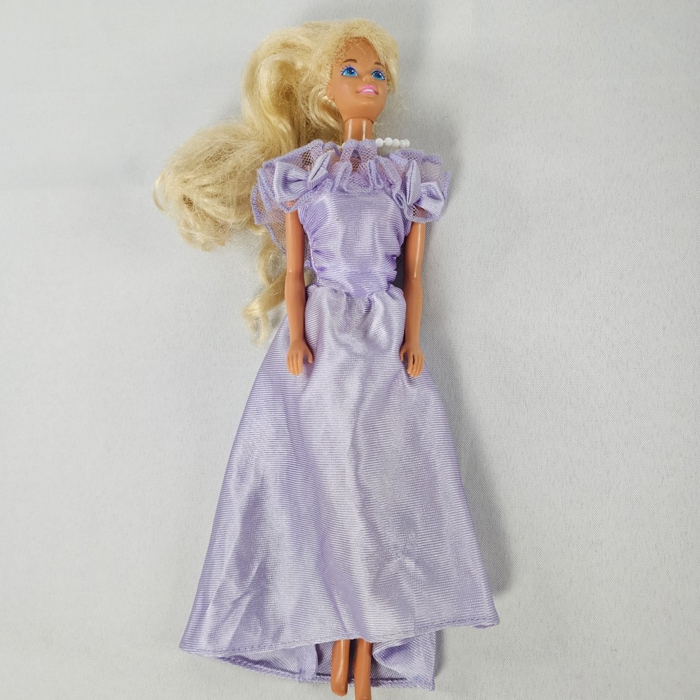 Vtg Blond Hair Barbie Doll In Dress Blue Eyes Marked Mattel Malaysia 1966 READ⬇