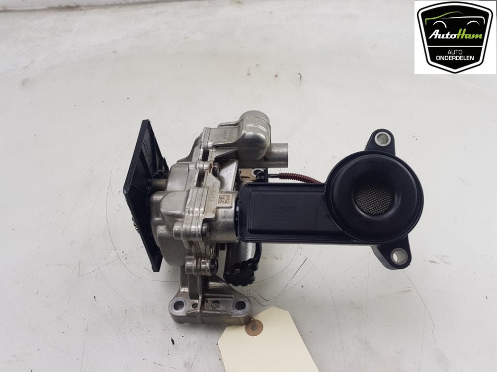 2020 Volvo XC90 II Oil Pump OEM 31670242