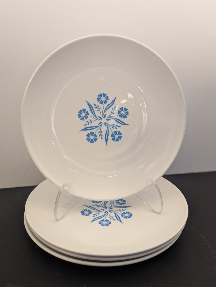 Vtg Centura by Corning Blue Cornflower 6.5