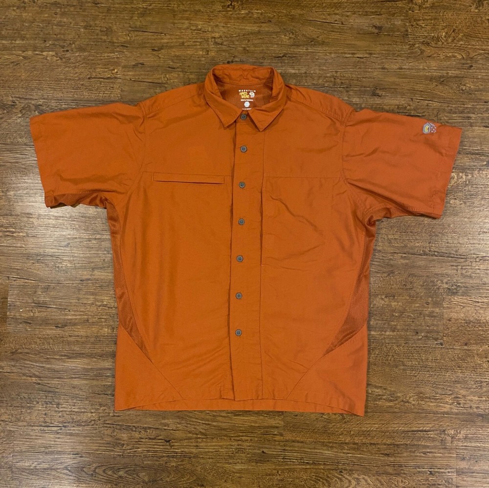 Mountain Hardwear Orange Fish Hike Outdoor Short Sleeve Button Up Shirt Men's M