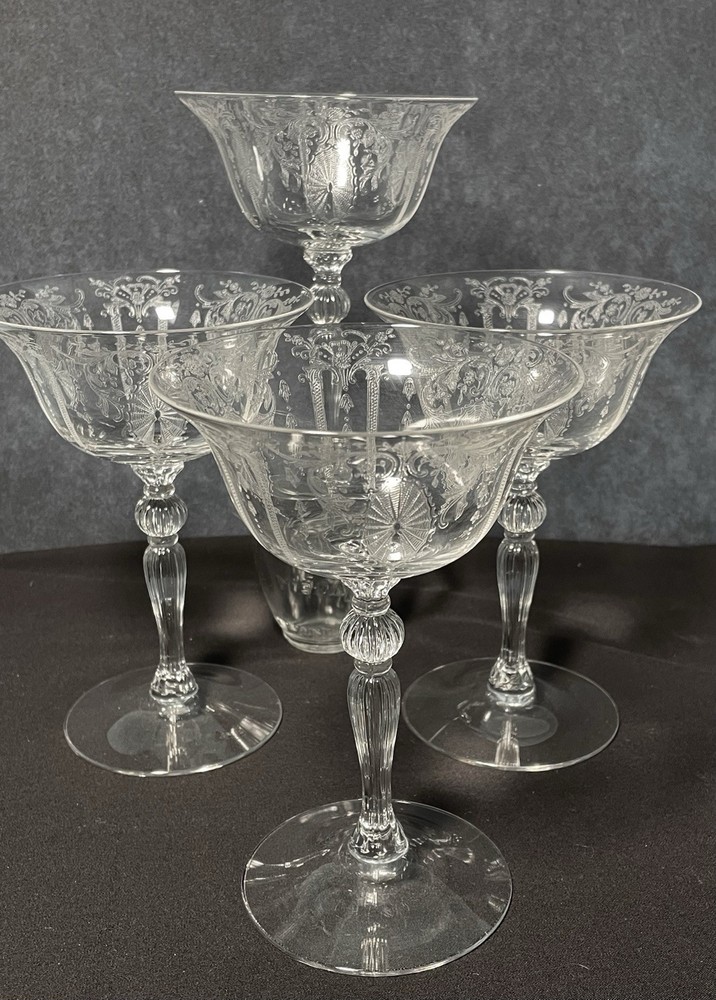 FREE SHIPPING 4 VTG Crystal Cambridge Candlelight Tall Sherbet Champagne Glasses