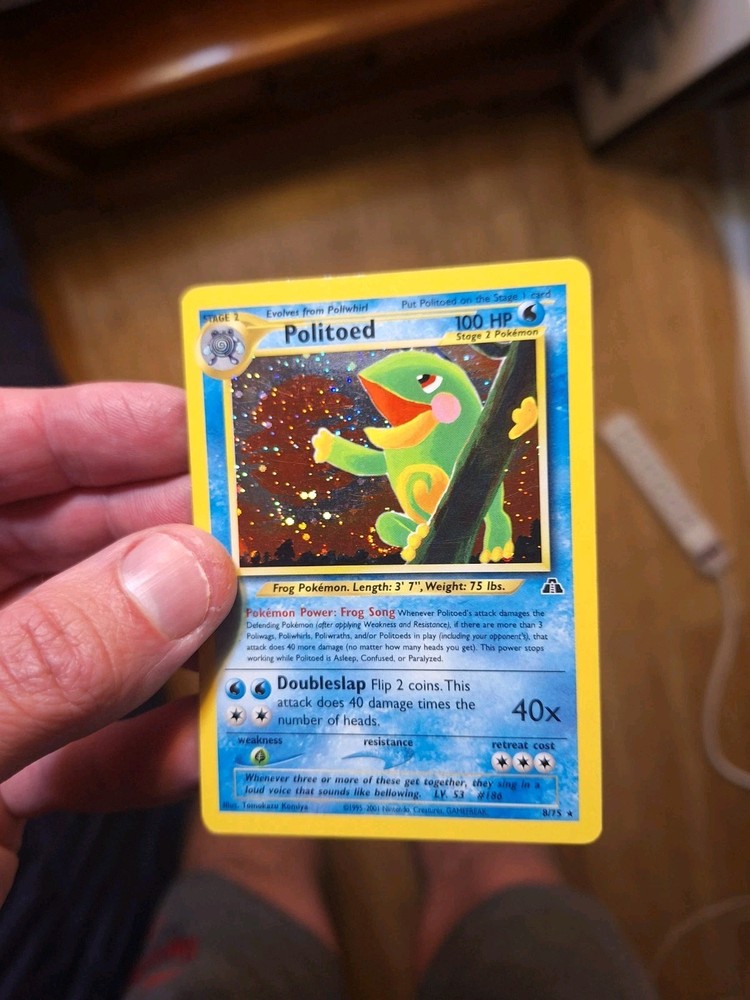 Politoed 8/75 Neo Discovery Holo - Cool Foot Swirl And Half Hand Swirl