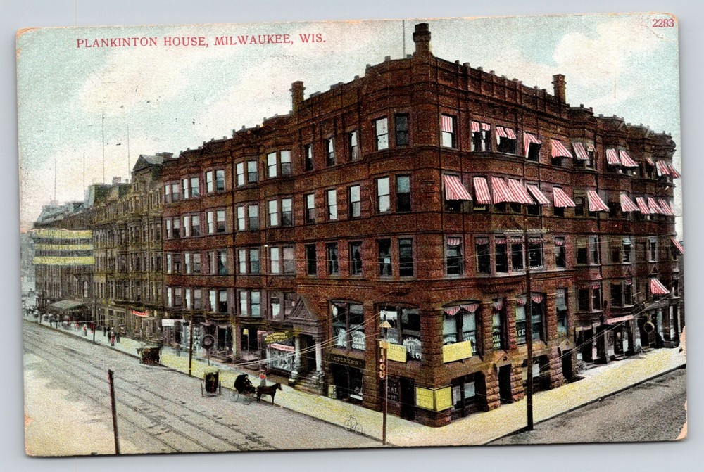Milwaukee Wisconsin~Plankinton House~St View~Horse Carriage~Power Lines~1908 PC