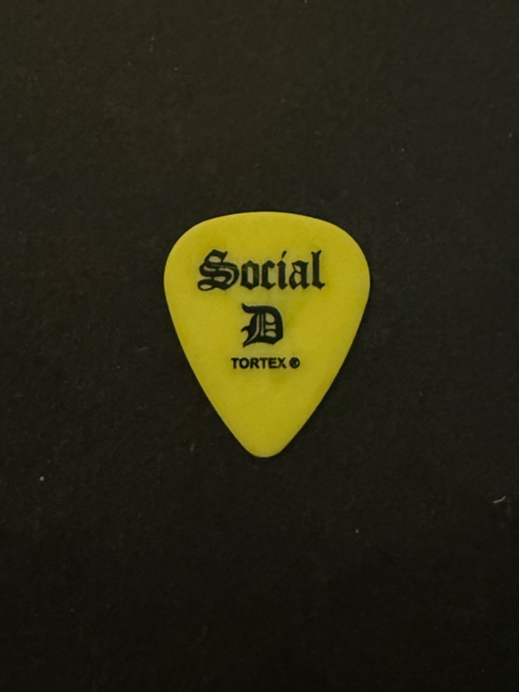 guitar pick collection - SOCIAL DISTORTION. SOCIAL D. LOGO. YELLOW.