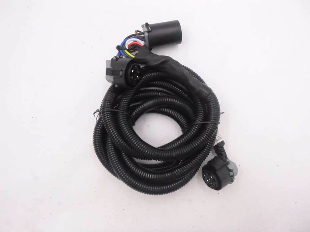 CURT 56000 Custom Wiring Harness Extension Gap