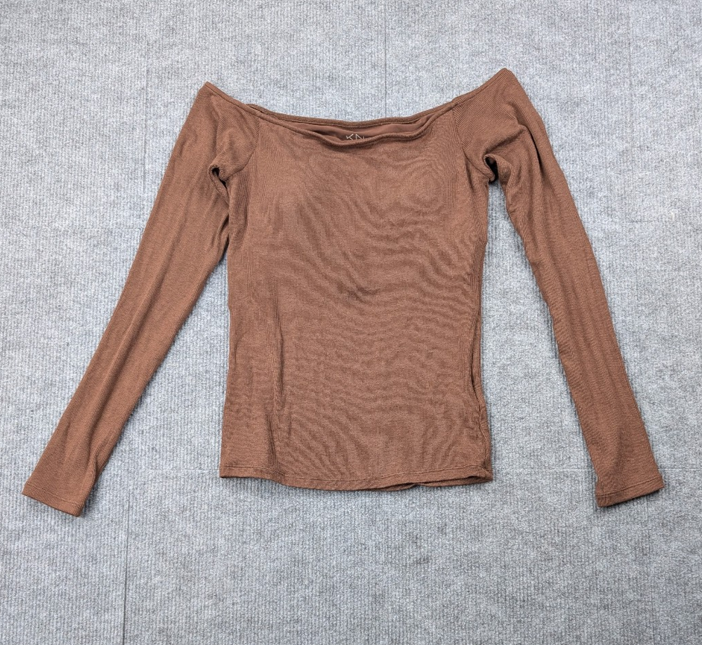 Klassy Network Shirt Womens Medium Built In Bra Boat Neck Ribbed Capsule Basic