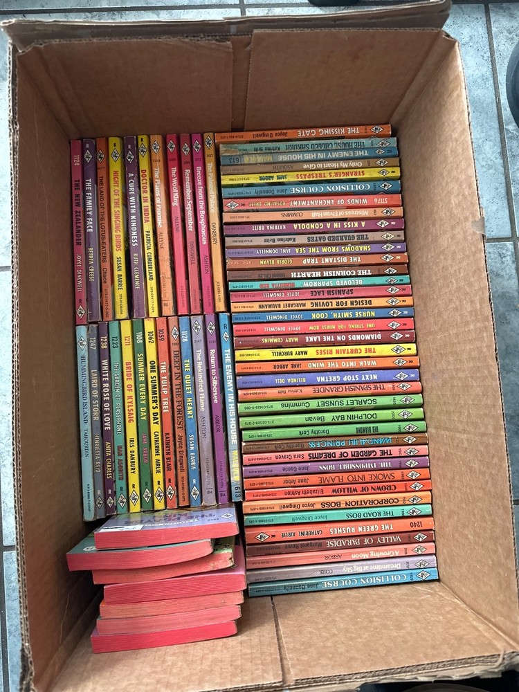 60 + Lot of Vintage books, A Harlequin Romance Series