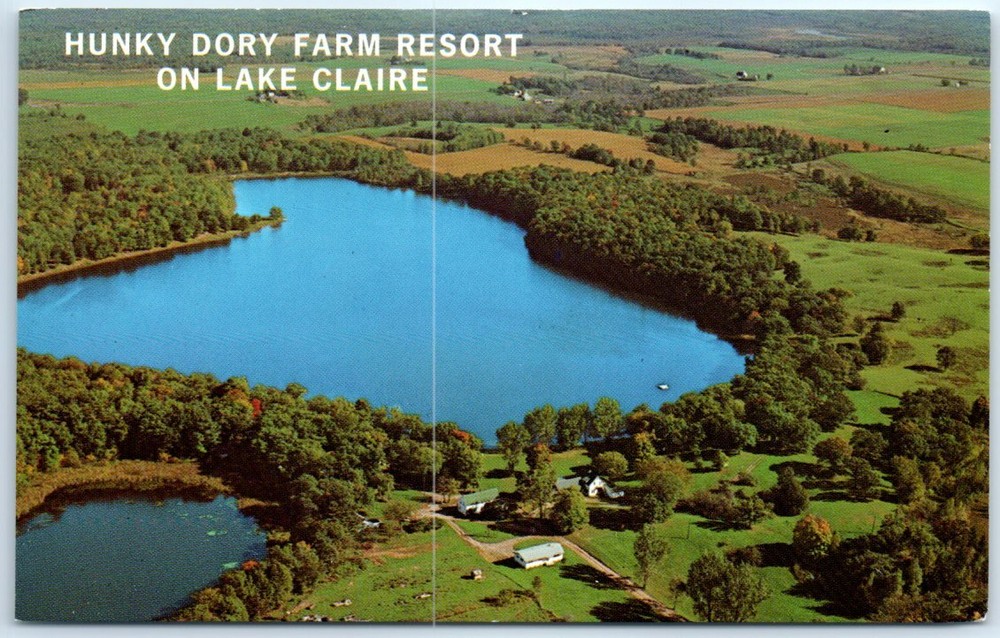 Postcard - Hunky Dory Farm Resort on Lake Claire, Wisconsin
