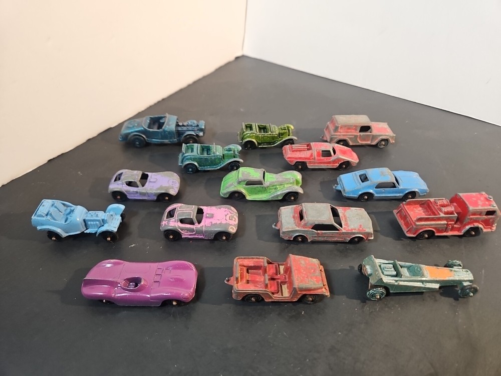 Lot Of 15 Vintage Tootsie Toy Cars Antique Cars & Trucks Various Models & Colors