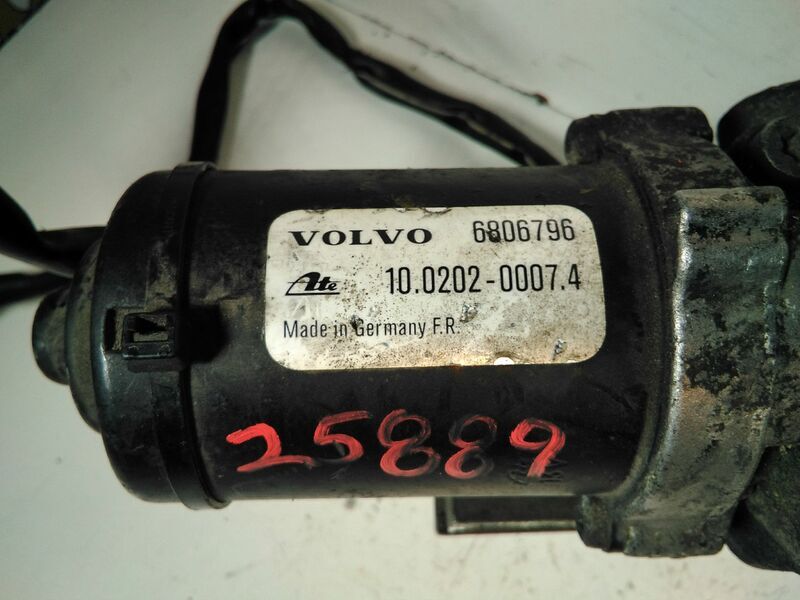 Volvo 850 1993 ABS Block 6806796 Replacement Part-image