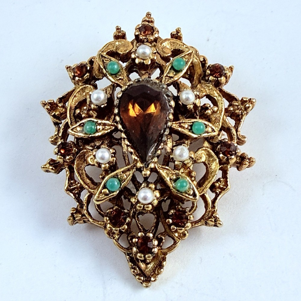 Vintage Faux Pearl  & Jade Rhinestone Gold Tone Lapel Pin Brooch Signed ART