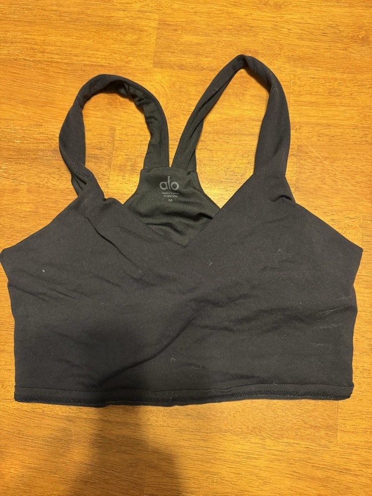 Alo Black Sports Bra M Wireless Racerback Pullover Activewear