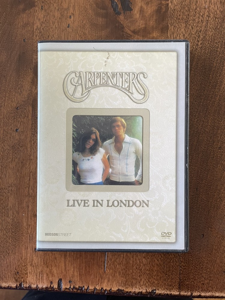 Carpenters Live In London Album in Excellent Condition