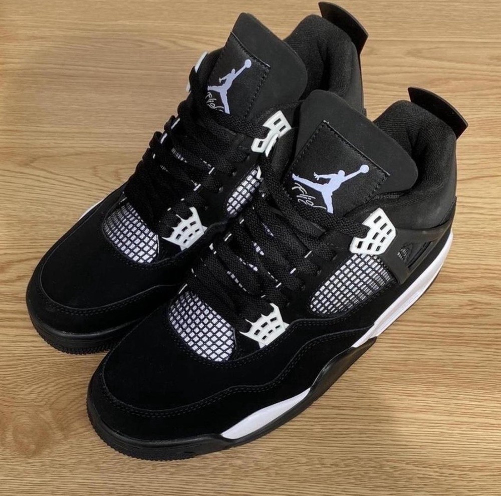 Jordan 4 White Thunder Size 10