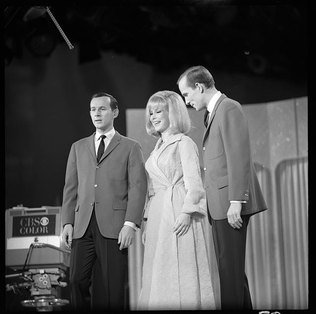 Photo:Smothers Brothers CBS Color TV Studio 1960s TV Show Cast