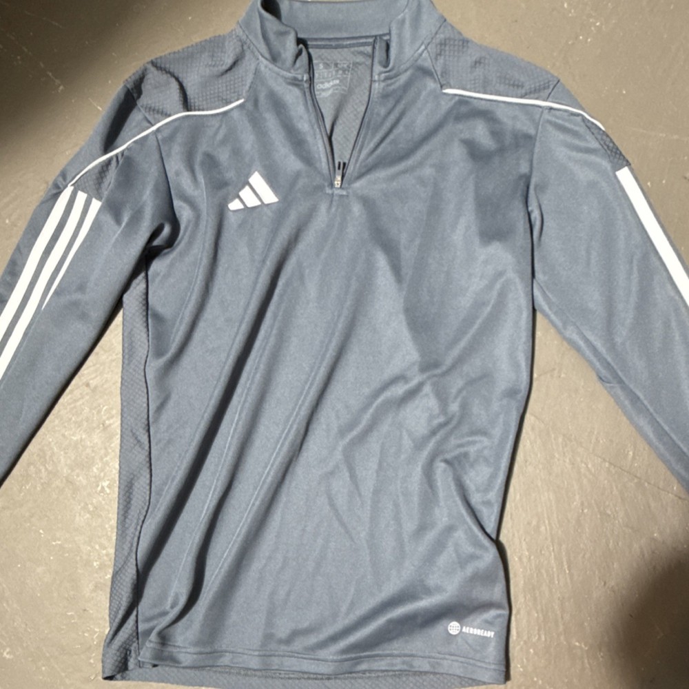 Adidas  AEROREADY Men's Gray 1/4 Zip Pullover Long Sleeve Size S
