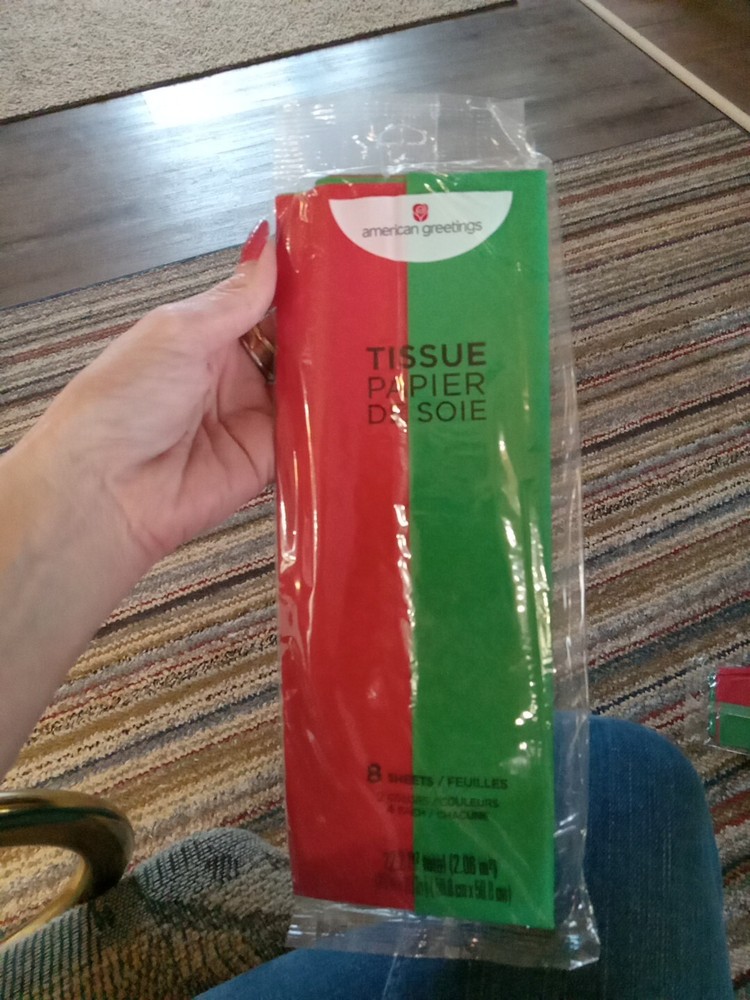 American Greetings Red & Green Xmas Gift Tissue Paper 8 Sheets