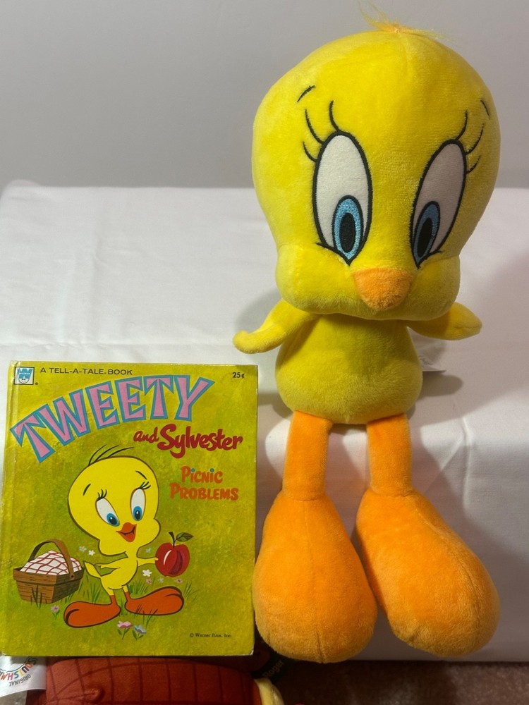 Kohls Cares 2021 Tweedy Bird Plush & Whitman Tell a Tale Tweety Book 1970