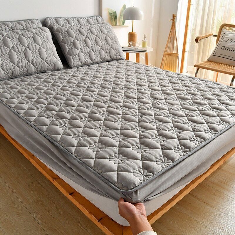1pc Mattress Cover Quilted Fitted Bed Sheet Printed Bedding Sheet Non-slip Sheet