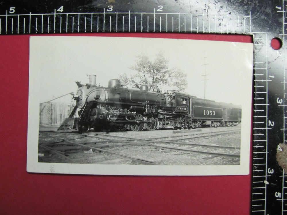 FRISCO SL-SF RAILROAD 4-6-2 LOCOMOTIVE #1053 B&W PHOTO UNKNOWN LOCATION 1940's