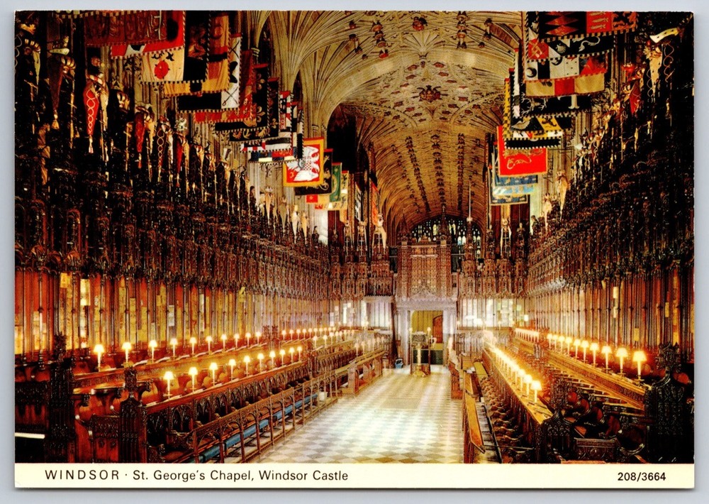 Postcard Windsor Castle St. George's Chapel Interior View England Unposted