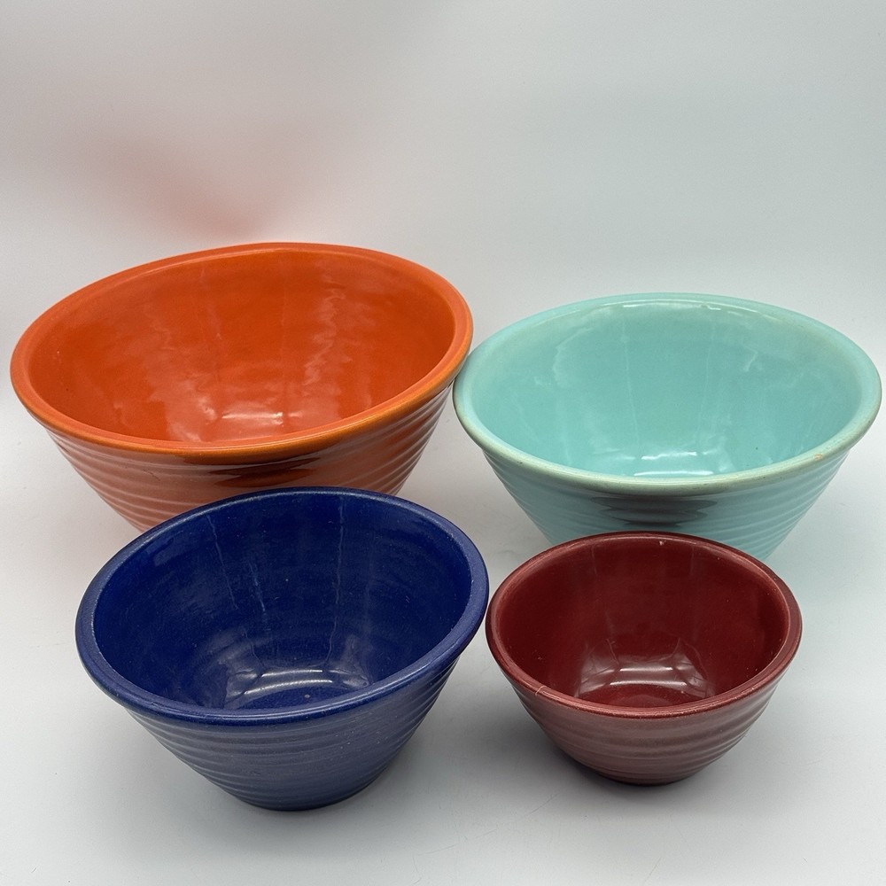 Ceramic Ringware Pottery Vintage Nesting Mixing Bowls Multicolored 4 Pieces READ