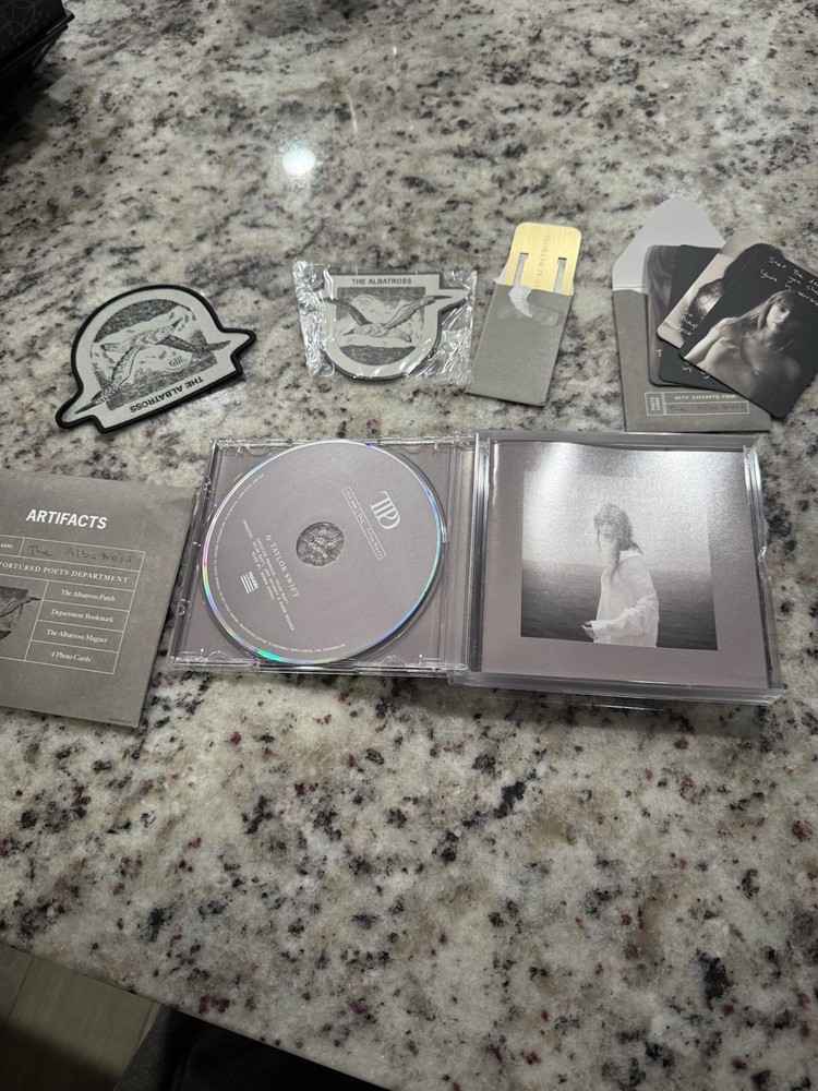 Taylor Swift The Tortured Poets Department Deluxe CD + 