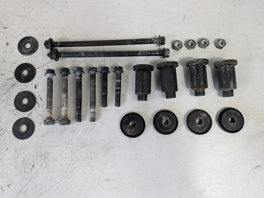 Kawasaki ZX1100E ZX 1100 GPZ1100 GPZ Motor Mounts Bolts Brackets