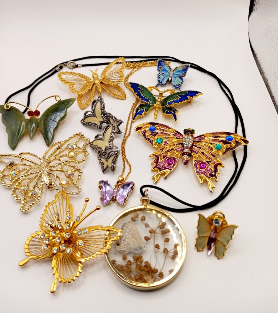 Butterfly Lot Of 12 Vtg Brooches  Pierced Earr Necklace Rhinestone Enamel V Good