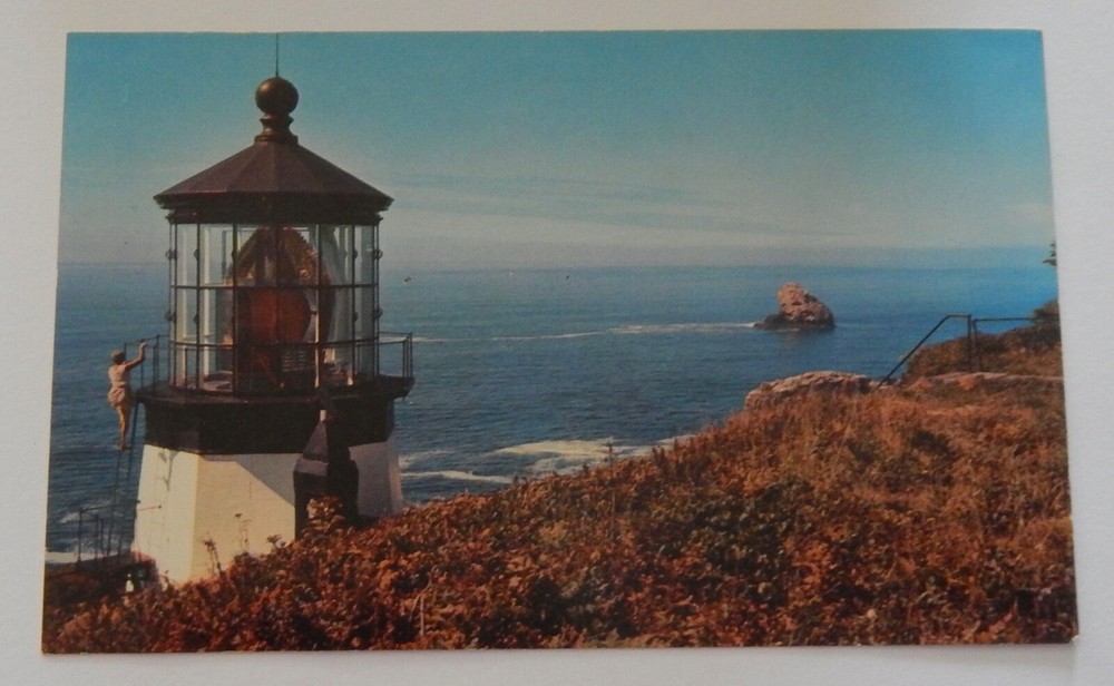 Cape Mears Lighthouse postcard Oregon vintage