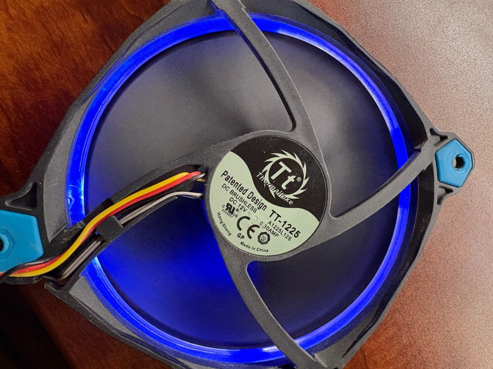 Thermaltake Computer Case Fan Brushless 12V .3 amp with Blue Light & Cover