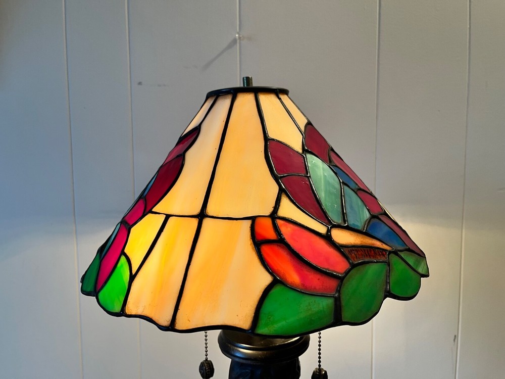 Tiffany Style - Stained Glass Floral Design Lamp Shade