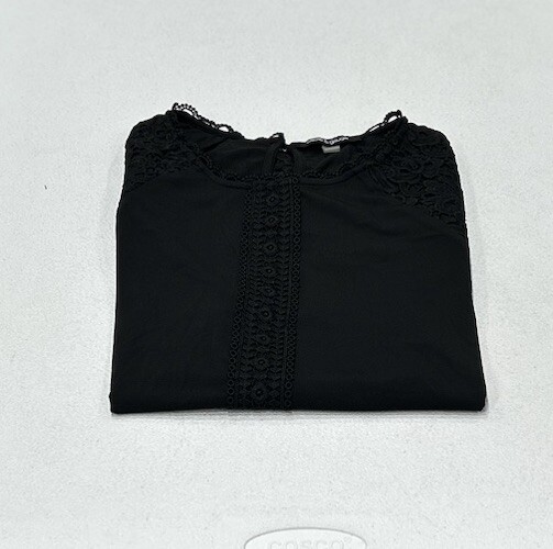 Cable & Gauge Women's Crew Neck Short Flutter Sleeve Blouse, Jet Black, Size S
